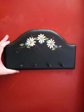 Black Floral Wooden Wall Hook Rack